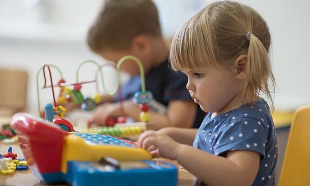 Play an integral role in the education and cognitive development of children with the CHC30113 Certificate III in Early Childhood Education and Care from Yorke Institute.