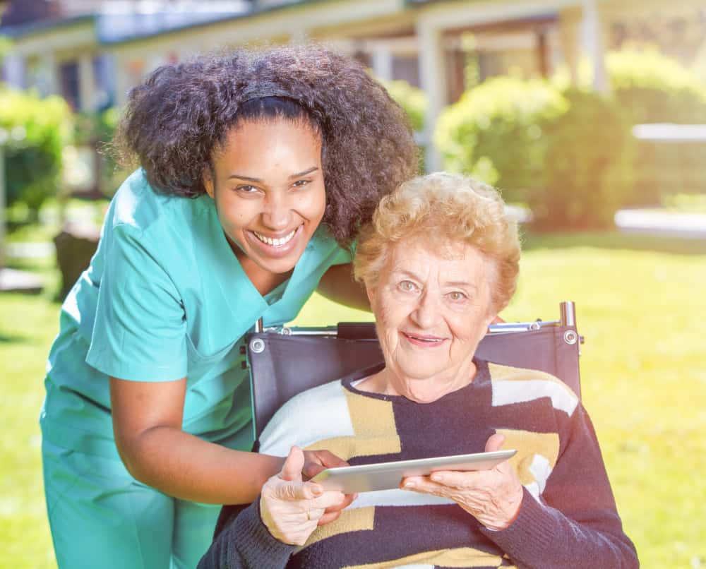 Kickstart your new career in aged care with an aged care certificate from Yorke Institute